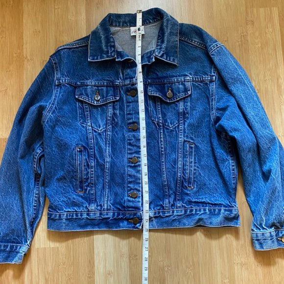 Vintage “Chic” brand long sleeve denim jacket - Picture 10 of 12